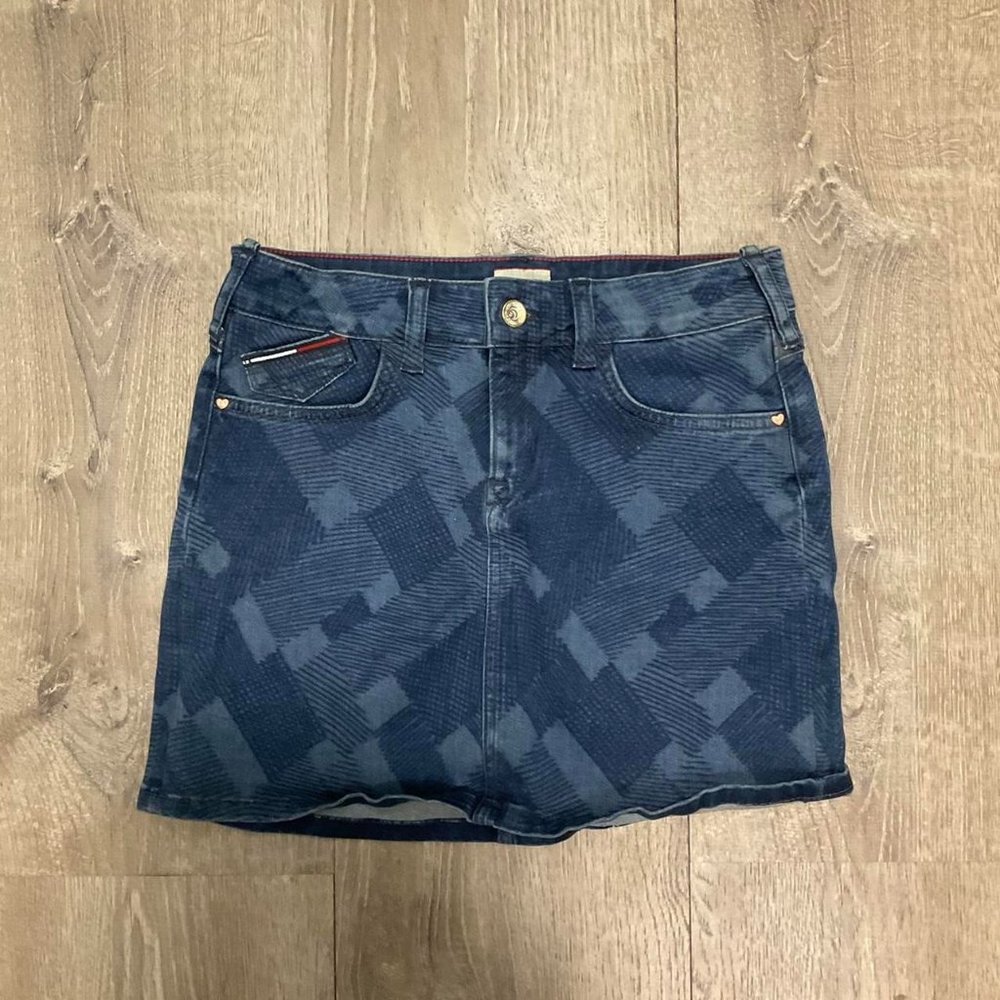 tommy hilfiger blue and navy